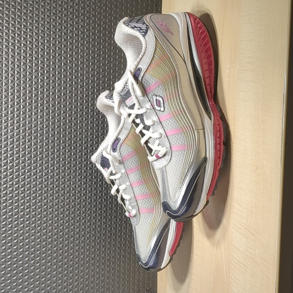 Skechers shape ups running shoes - Picture 3 of 7